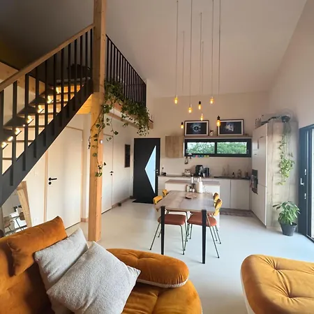 Le Loft Des Cretes Parnans
